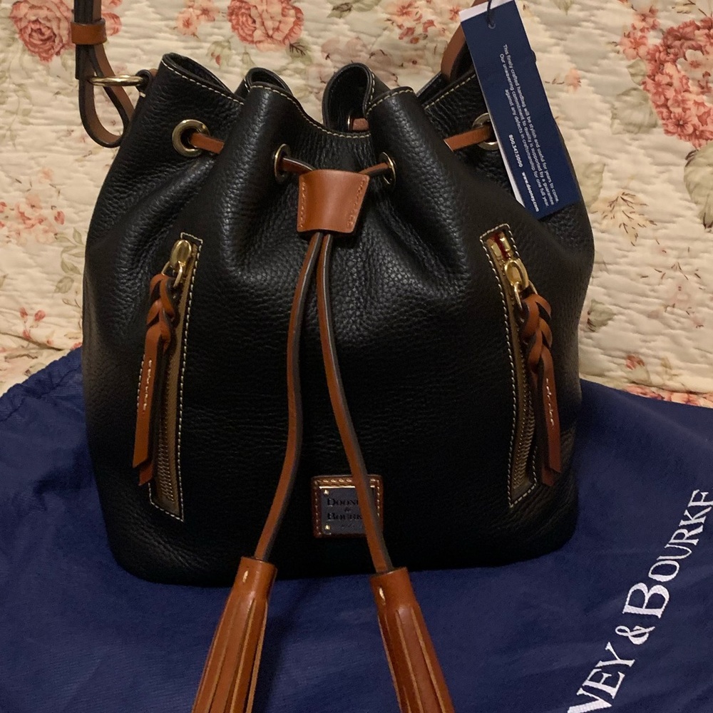 New Dooney and Bourke drawstring handbag